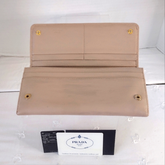 Prada Beige Leather Bow Wallet - Picture 7 of 10